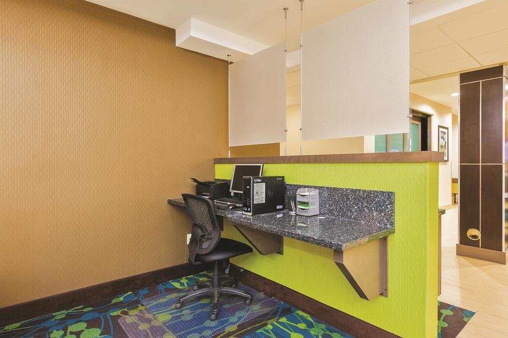 Hotel La Quinta By Wyndham Midland North Extérieur photo